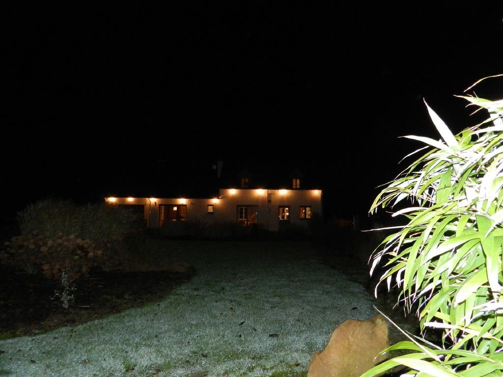 Gite La Grenouillere Esqueheries ภายนอก รูปภาพ