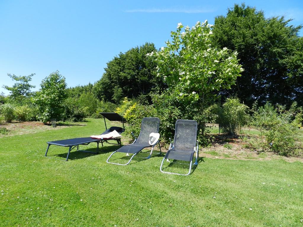 Gite La Grenouillere Esqueheries ภายนอก รูปภาพ